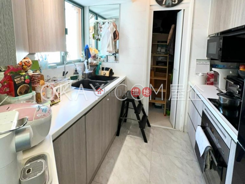 Gorgeous 2 bedroom on high floor with balcony | For Sale | Jardine Summit 渣甸豪庭 Sales Listings