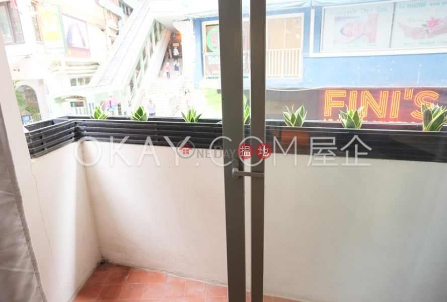 Tasteful studio with balcony | Rental, 40 Elgin Street 伊利近街40號 Rental Listings | Central District (OKAY-R64928)