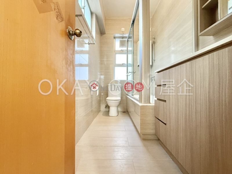 3房2廁,連車位,露台雅詩大廈出租單位|雅詩大廈(Arts Mansion)出租樓盤 (OKAY-R122462)