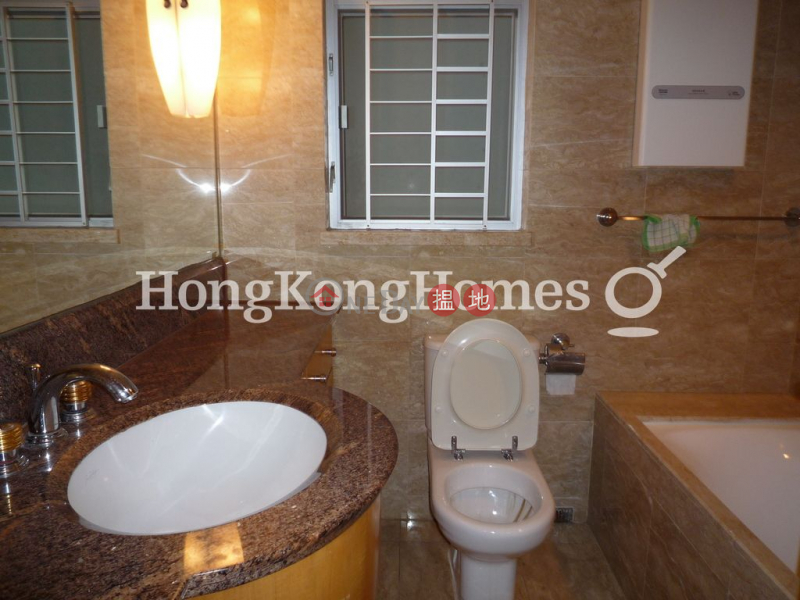 HK$ 21M | The Waterfront Phase 1 Tower 1 Yau Tsim Mong, 3 Bedroom Family Unit at The Waterfront Phase 1 Tower 1 | For Sale