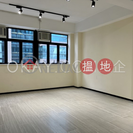 Cozy 3 bedroom on high floor | For Sale, Hing Yue Mansion 興裕大廈 | Wan Chai District (OKAY-S408169)_0