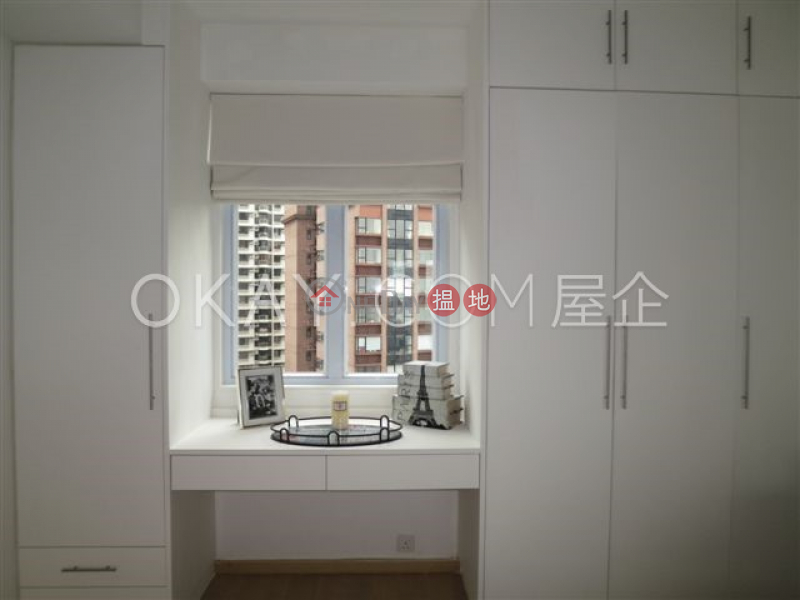 HK$ 17.9M | The Fortune Gardens, Western District | Gorgeous 2 bed on high floor with sea views & rooftop | For Sale