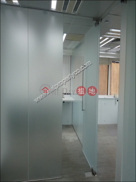 HK$ 130,419/ 月|威靈頓廣場中區High Floor Spacious Office or Office Retail