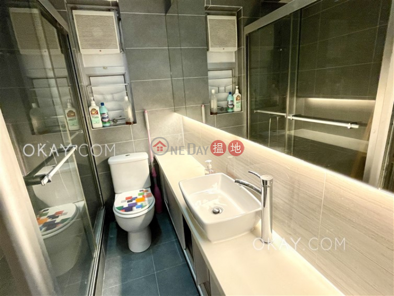 Nicely kept 2 bedroom in Tai Hang | Rental | Wun Sha Tower 浣紗花園 Rental Listings