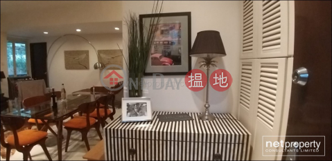 Apartment with Huge Open Space, Ka On Building 嘉安大廈 | Western District (B626186)_0