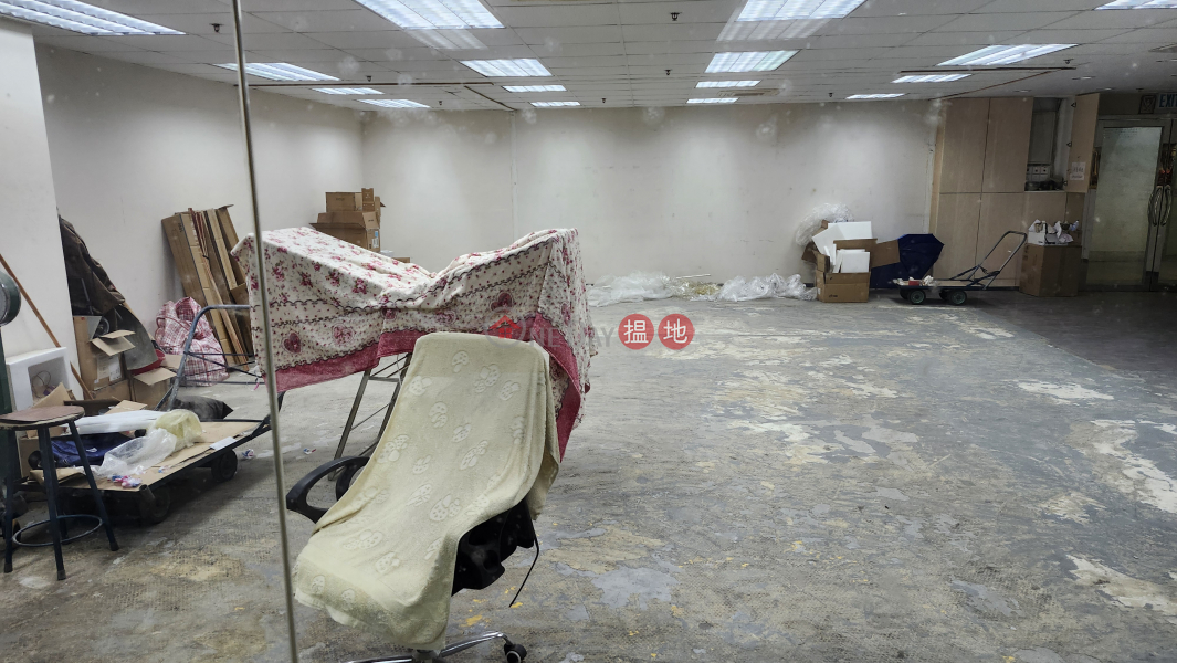 Warehouse + office, air-conditioning, corporate decoration | Luen Cheong Can Centre 聯昌中心 Rental Listings