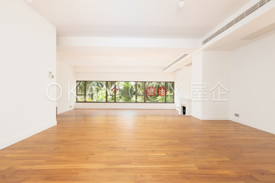 HK$ 240,000/ 月山景花園別墅中區-4房3廁,海景,獨立屋山景花園別墅出租單位