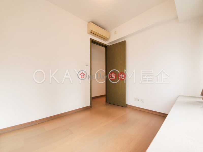 Nicely kept 2 bedroom with balcony | For Sale | Centre Point 尚賢居 Sales Listings