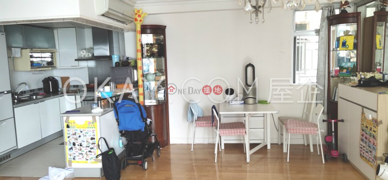 HK$ 30M, City Garden Block 12 (Phase 2) | Eastern District Efficient 3 bedroom on high floor with balcony | For Sale