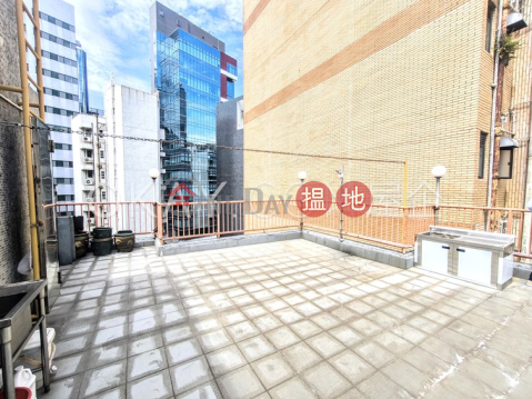 Practical 2 bedroom on high floor with rooftop | Rental | Shun Loong Mansion (Building) 順隆大廈 _0