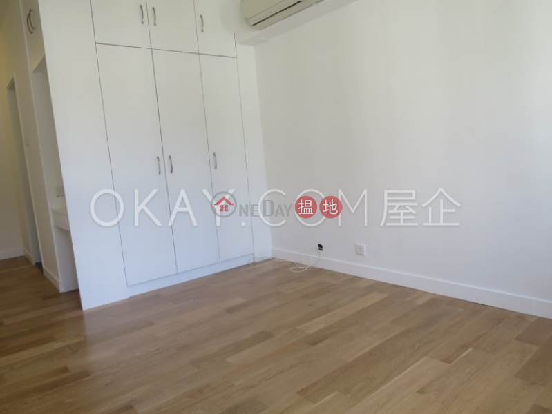 Luxurious 3 bed on high floor with balcony & parking | Rental | Wah Fung Mansion 華峯樓 Rental Listings