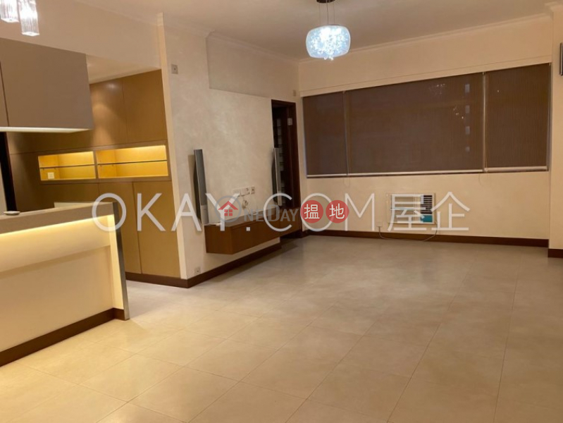 Luxurious 2 bedroom in Mid-levels West | Rental | East Sun Mansion 宜新大廈 Rental Listings