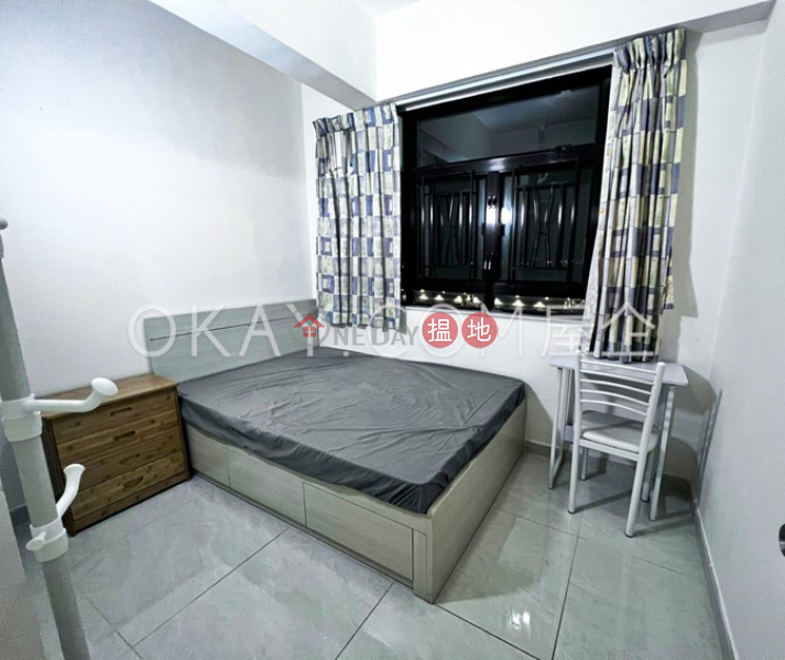Fung Shing Building Middle Residential, Rental Listings HK$ 29,800/ month