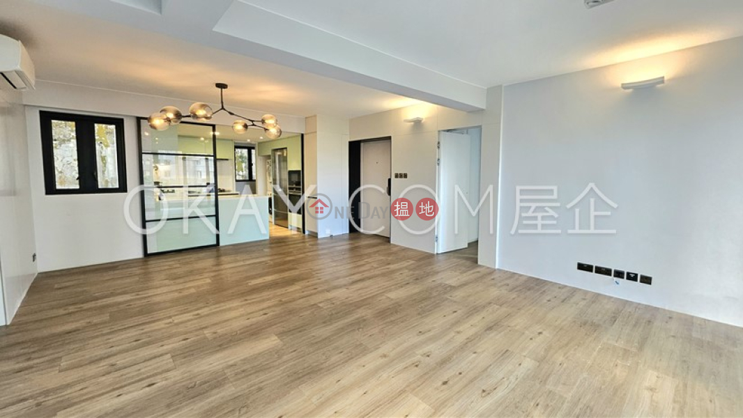 Stylish 3 bedroom with balcony & parking | Rental 8 Tai Hang Drive | Wan Chai District Hong Kong Rental HK$ 65,800/ month