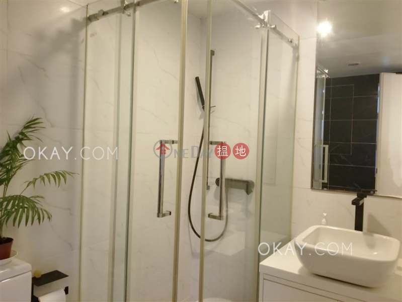 HK$ 43,000/ month, Tycoon Court, Western District, Gorgeous 1 bedroom in Mid-levels West | Rental