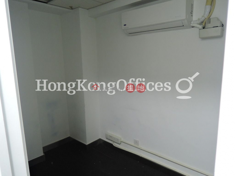 Property Search Hong Kong | OneDay | Office / Commercial Property | Rental Listings | Office Unit for Rent at New Hennessy Tower