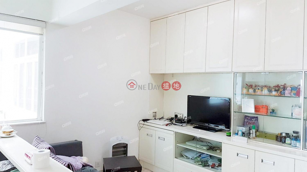Property Search Hong Kong | OneDay | Residential, Rental Listings | Jumbo Court | 2 bedroom High Floor Flat for Rent