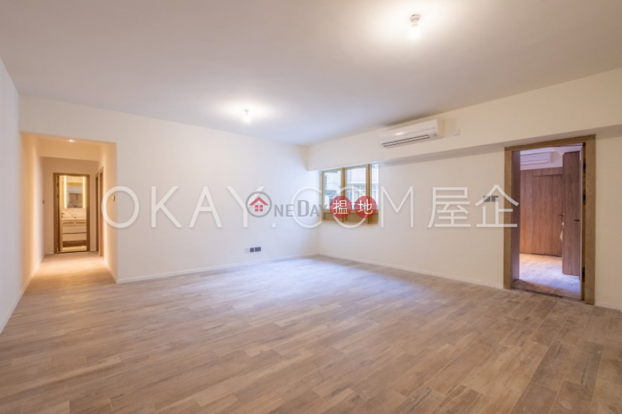 Unique 2 bedroom in Mid-levels Central | Rental | St. Joan Court 勝宗大廈 Rental Listings