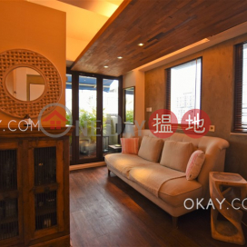 Unique 1 bedroom on high floor with balcony | For Sale | True Light Building 真光大廈 _0