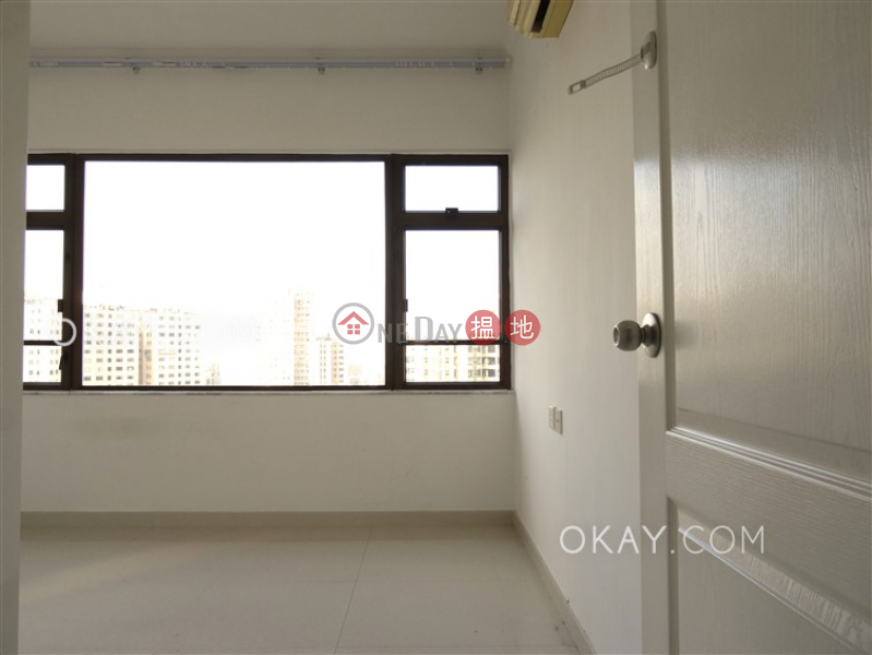 HK$ 33,000/ month, Glen Circuit | Eastern District Tasteful 2 bedroom on high floor with parking | Rental