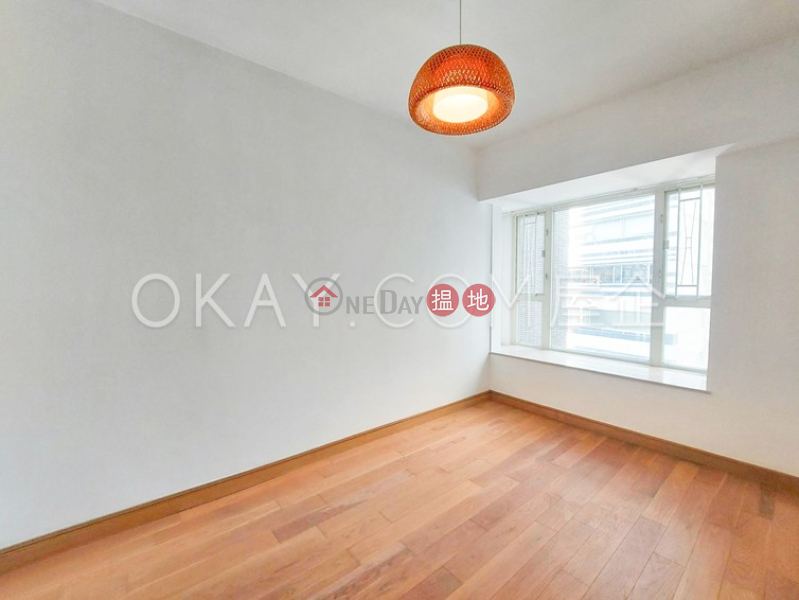 Centrestage | Middle Residential, Sales Listings, HK$ 16.23M