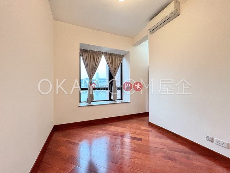 HK$ 38M | The Arch Sky Tower (Tower 1),Yau Tsim Mong | Rare 3 bedroom with balcony | For Sale