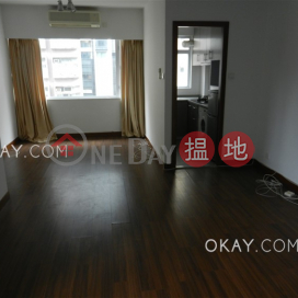 Cozy 2 bedroom in Mid-levels West | Rental | Golden Valley Mansion 金谷大廈 _0