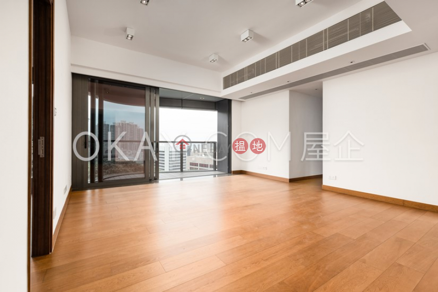 3房3廁,露台大學閣2座出租單位|42-44旭龢道 | 西區香港-出租HK$ 102,000/ 月