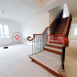 Exquisite penthouse with harbour views, balcony | Rental | Park View Court 恆柏園 _0