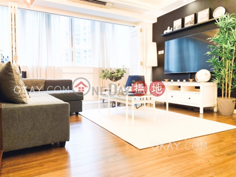 Rare 2 bedroom with balcony | For Sale, Jing Tai Garden Mansion 正大花園 | Western District (OKAY-S698)_0