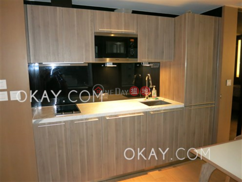 Generous 1 bedroom on high floor | Rental 38 Caine Road | Western District | Hong Kong, Rental HK$ 25,500/ month