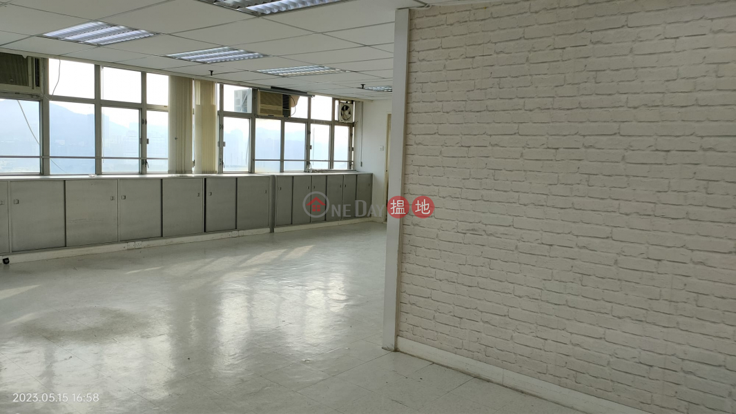 Property Search Hong Kong | OneDay | Industrial Rental Listings | Fu Yip Building, Kwai Chung, near the MTR, large windows, high-rise vision, ready-to-use