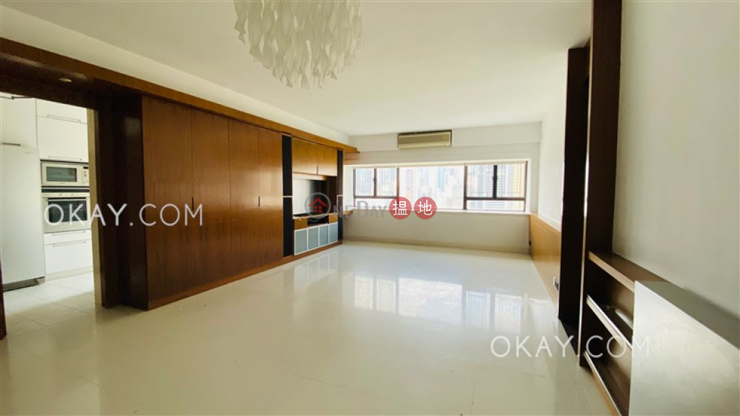 Property Search Hong Kong | OneDay | Residential Sales Listings, Elegant 2 bedroom with racecourse views | For Sale