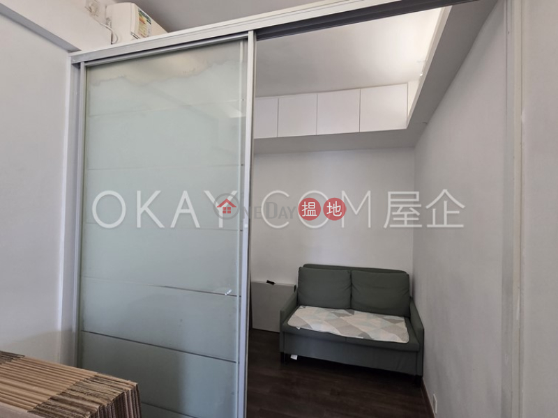 HK$ 39,000/ month GLENEALY TOWER | Central District Gorgeous 1 bedroom on high floor | Rental