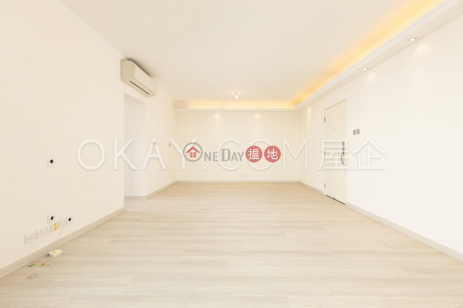 Lovely 3 bedroom on high floor | Rental, Skyview Cliff 華庭閣 Rental Listings | Western District (OKAY-R20827)