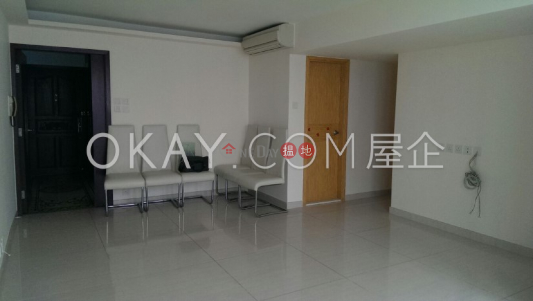 Efficient 3 bedroom on high floor with sea views | For Sale | Block 7 Yat Wing Mansion Sites B Lei King Wan 逸榮閣 (7座) Sales Listings