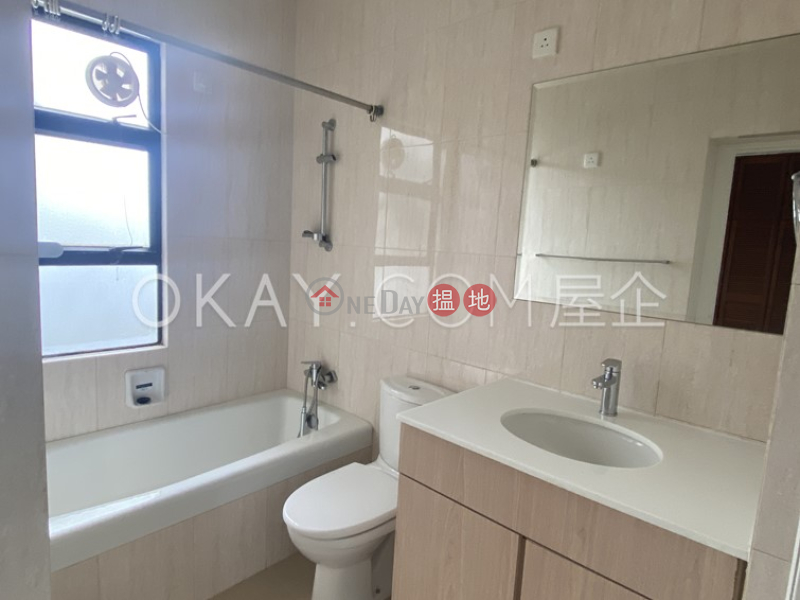 HK$ 5,000萬|蔚山花園中區4房3廁,實用率高,極高層,連車位蔚山花園出售單位
