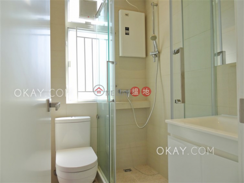 Property Search Hong Kong | OneDay | Residential Rental Listings Gorgeous 2 bedroom on high floor with rooftop | Rental