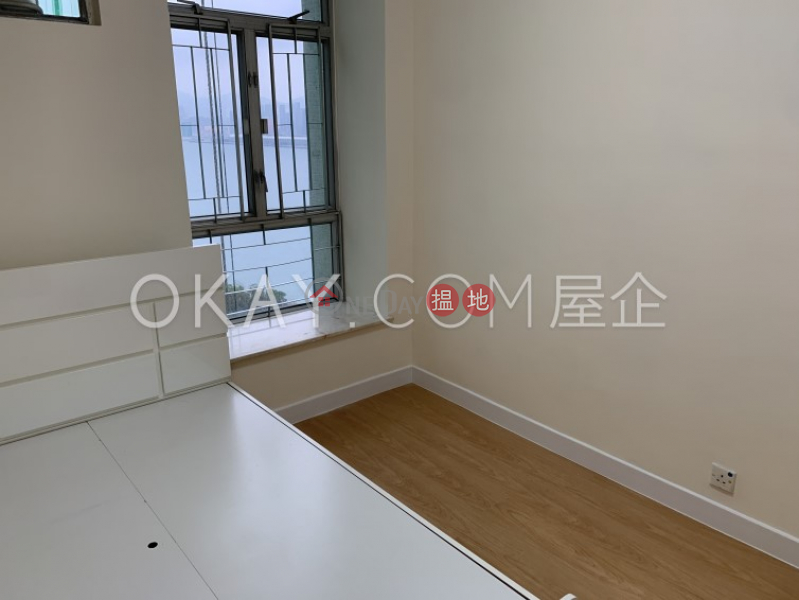 HK$ 40,000/ month | (T-40) Begonia Mansion Harbour View Gardens (East) Taikoo Shing, Eastern District Charming 3 bed on high floor with sea views & balcony | Rental