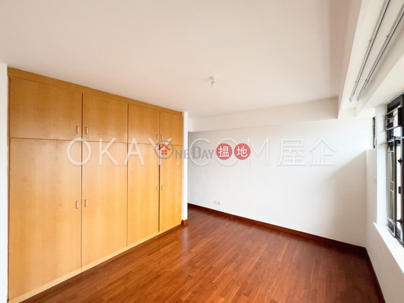 HK$ 47,600/ month | Wylie Court | Yau Tsim Mong | Charming 3 bedroom with balcony & parking | Rental
