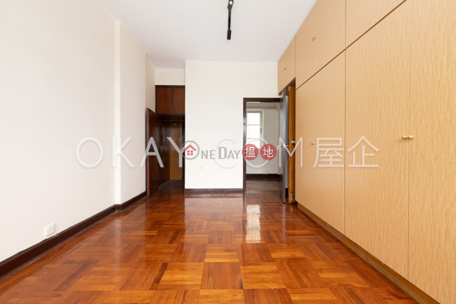 HK$ 1,480萬-愉園大廈灣仔區4房1廁,獨家盤,實用率高,露台愉園大廈出售單位