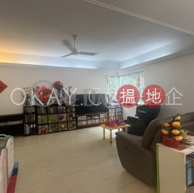 Nicely kept 3 bedroom in Mid-levels Central | Rental