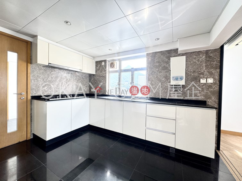 HK$ 75,000/ month, Vista Mount Davis, Western District | Efficient 4 bed on high floor with sea views & balcony | Rental