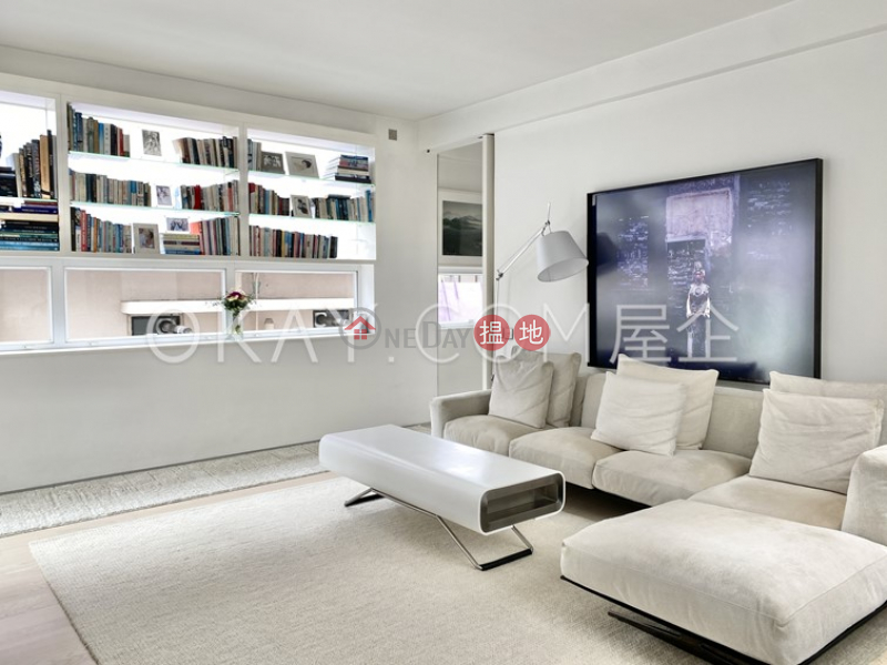 Gorgeous 3 bedroom on high floor with rooftop & parking | For Sale, 15 Consort Rise | Western District, Hong Kong, Sales | HK$ 19M