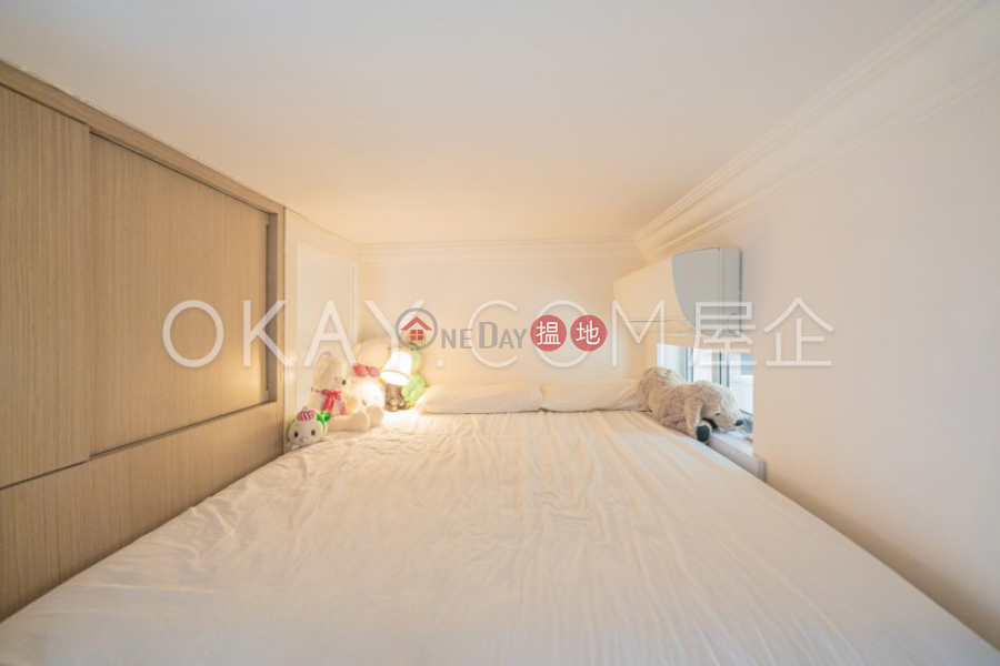 Charming 3 bedroom in Mid-levels West | Rental | Minerva House 文華大廈 Rental Listings