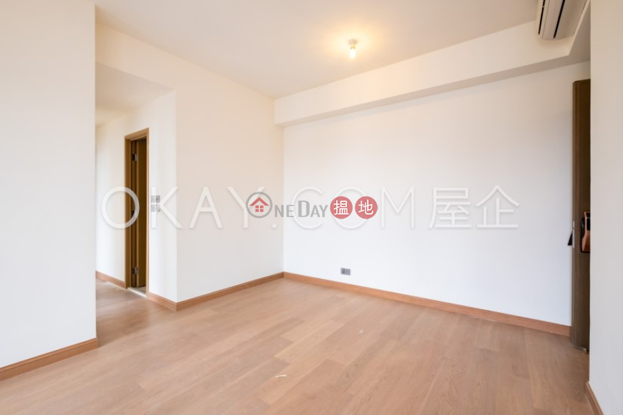 Beautiful 3 bed on high floor with rooftop & balcony | For Sale | 23 Graham Street | Central District, Hong Kong, Sales HK$ 48M