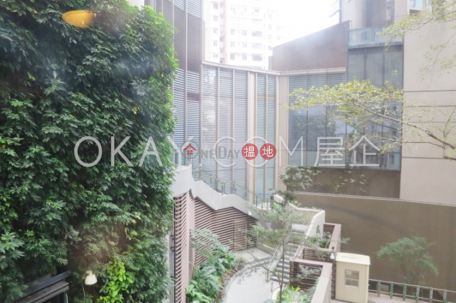 HK$ 32,000/ month | Windsor Court | Western District | Rare 1 bedroom with terrace | Rental