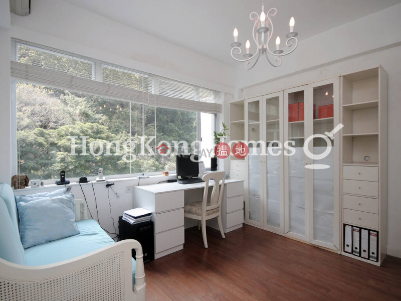 3 Bedroom Family Unit for Rent at 35-41 Village Terrace | 35-41 Village Terrace 山村臺35-41號 Rental Listings