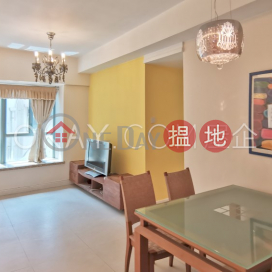 Gorgeous 2 bedroom in Sheung Wan | For Sale | Queen's Terrace 帝后華庭 _0