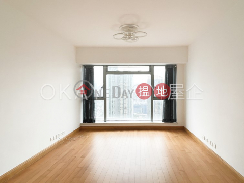 Popular 2 bedroom on high floor with balcony | Rental | The Harbourside Tower 2 君臨天下2座 _0